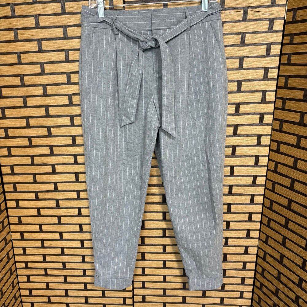 Banana  Republic Gray And White Stripe Belted Dress Pants Size 4‎